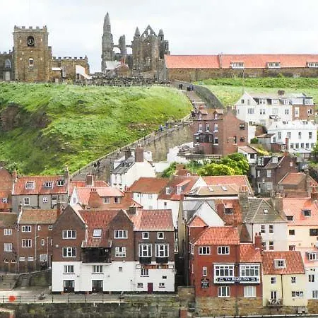 Cadliam Whitby